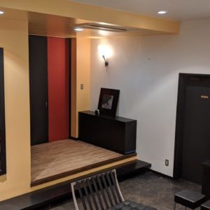 レセプションにトイレがあります、
24時間使用可能です
注>スタッフも使わせて頂きます